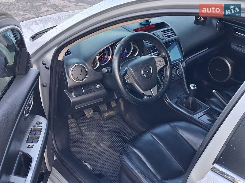 Седан Mazda 6 2008 в Мирополе