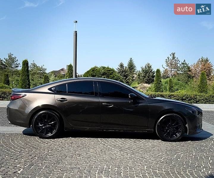 Седан Mazda 6 2015 в Днепре