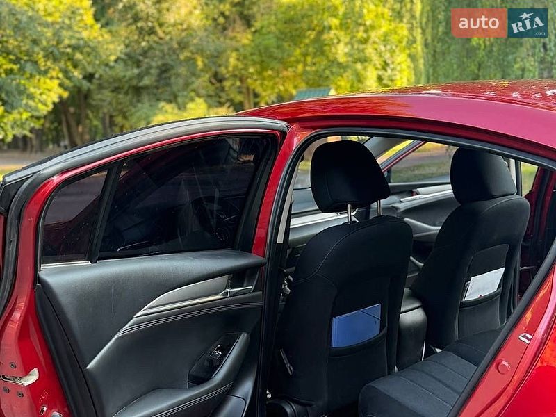 Седан Mazda 6 2019 в Киеве