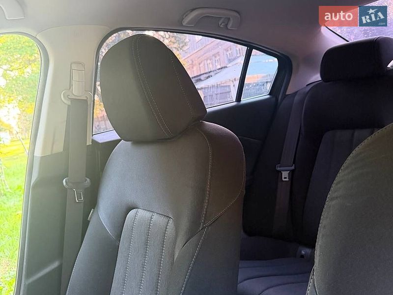 Седан Mazda 6 2019 в Киеве