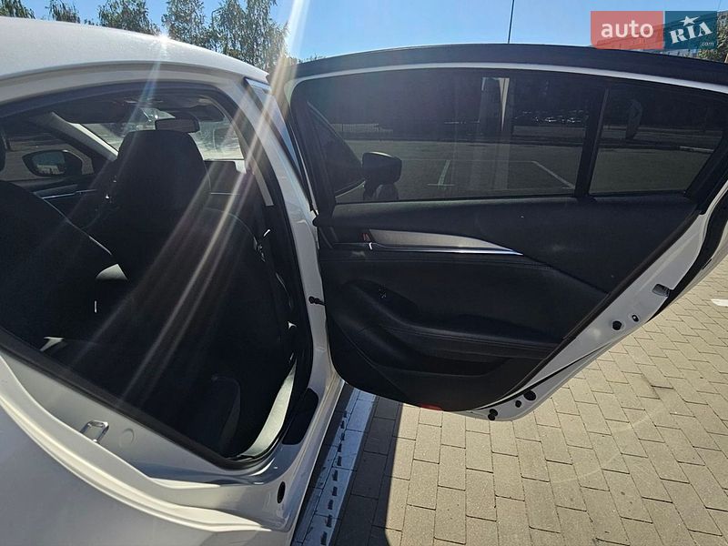 Седан Mazda 6 2018 в Сумах