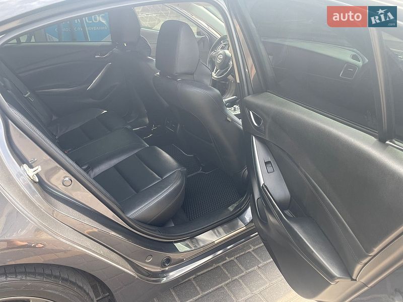 Седан Mazda 6 2013 в Днепре