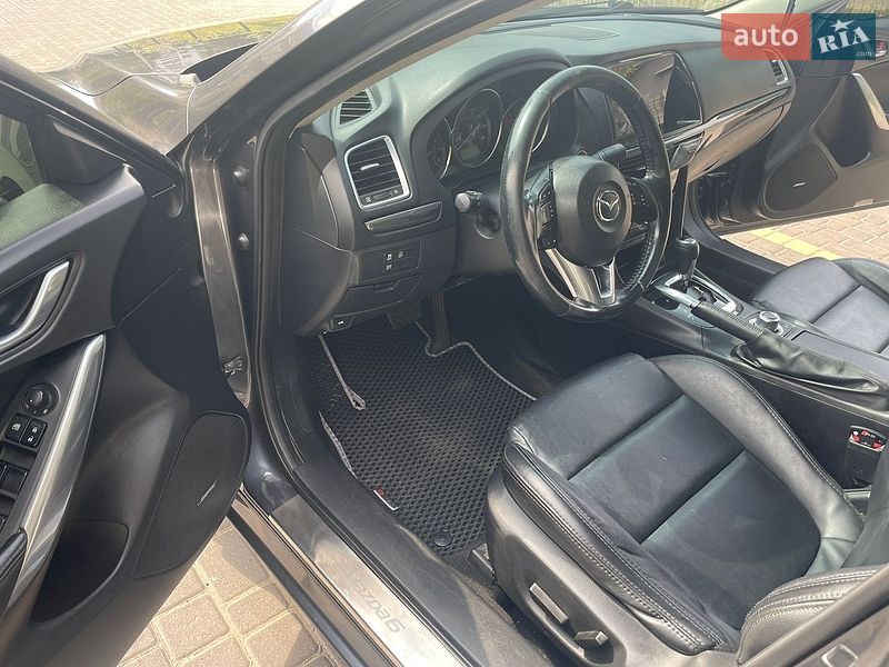 Седан Mazda 6 2013 в Днепре