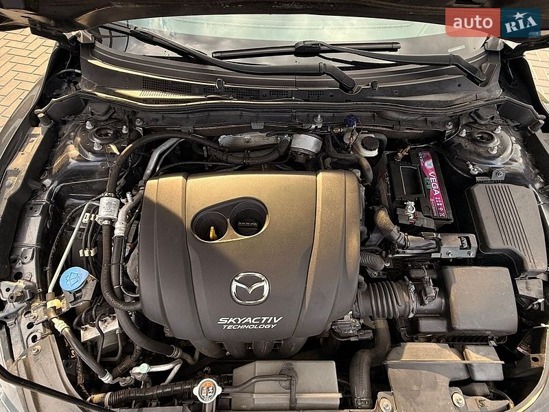 Седан Mazda 6 2014 в Кропивницком