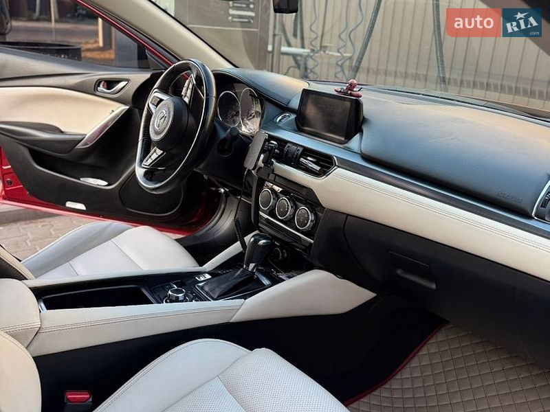 Седан Mazda 6 2017 в Буче