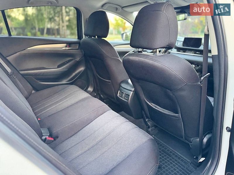 Седан Mazda 6 2018 в Киеве
