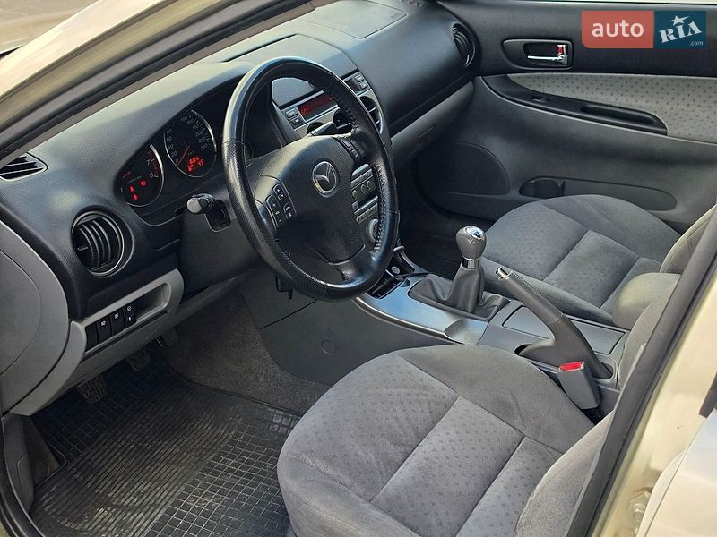 Седан Mazda 6 2005 в Тернополі