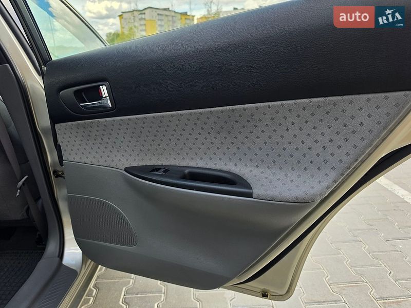 Седан Mazda 6 2005 в Тернополі
