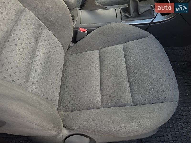 Седан Mazda 6 2005 в Тернополі