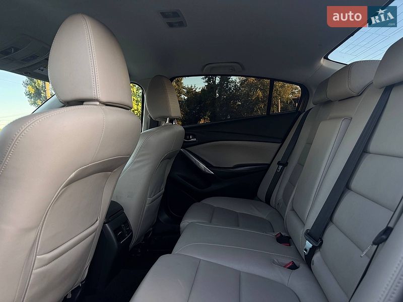 Седан Mazda 6 2014 в Харькове