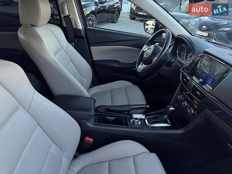 Седан Mazda 6 2014 в Харькове