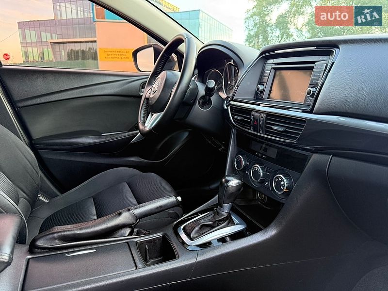 Седан Mazda 6 2014 в Киеве