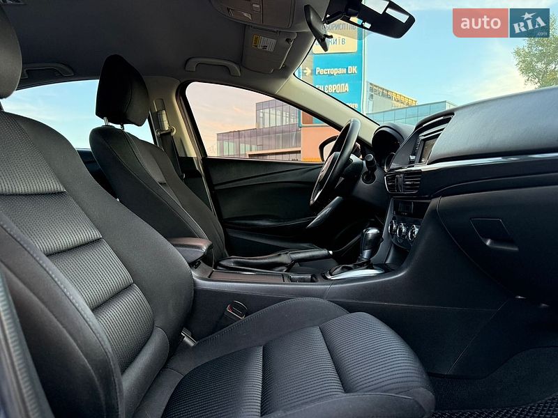 Седан Mazda 6 2014 в Киеве