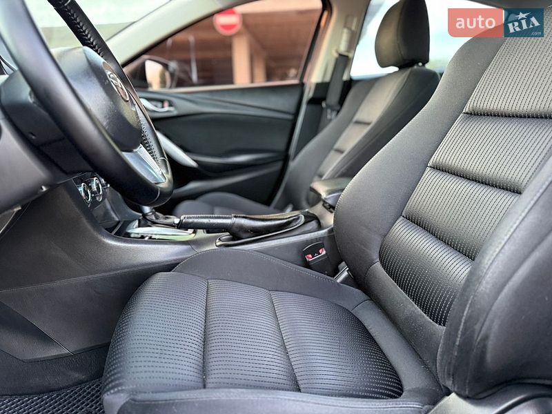 Седан Mazda 6 2014 в Киеве