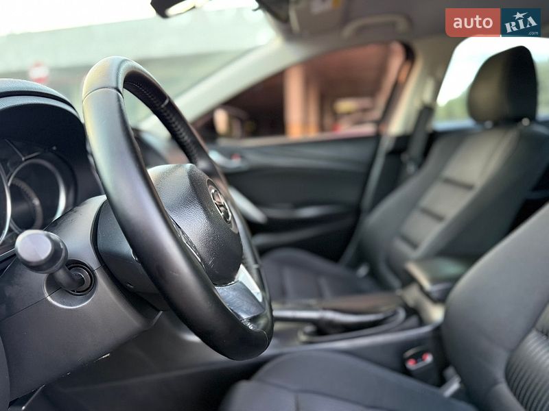 Седан Mazda 6 2014 в Киеве