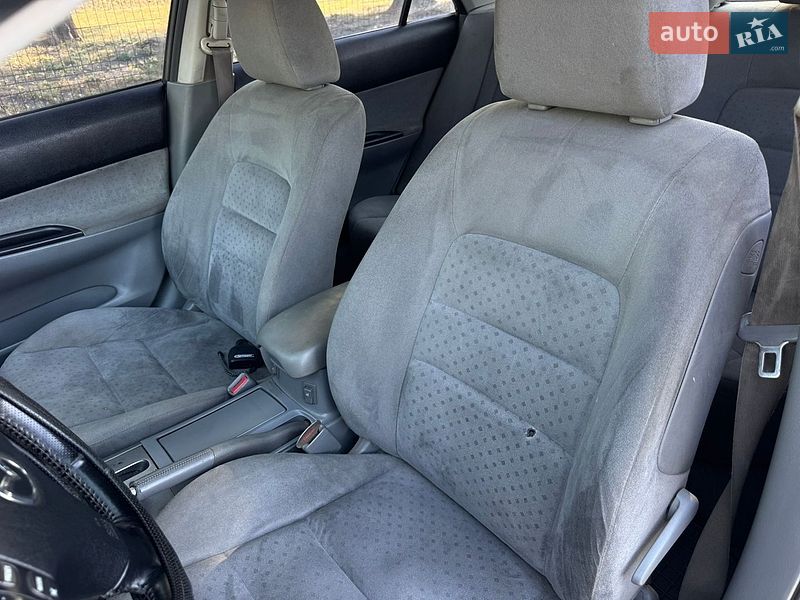 Седан Mazda 6 2003 в Умані