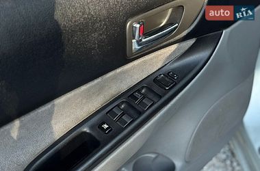 Седан Mazda 6 2003 в Умані