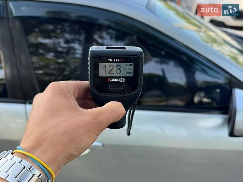 Седан Mazda 6 2003 в Умані