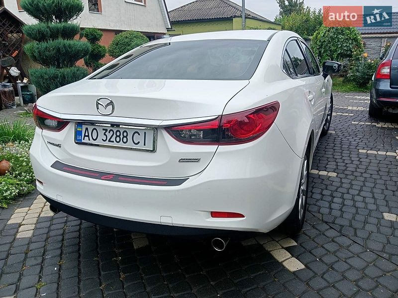 Седан Mazda 6 2012 в Прилуках