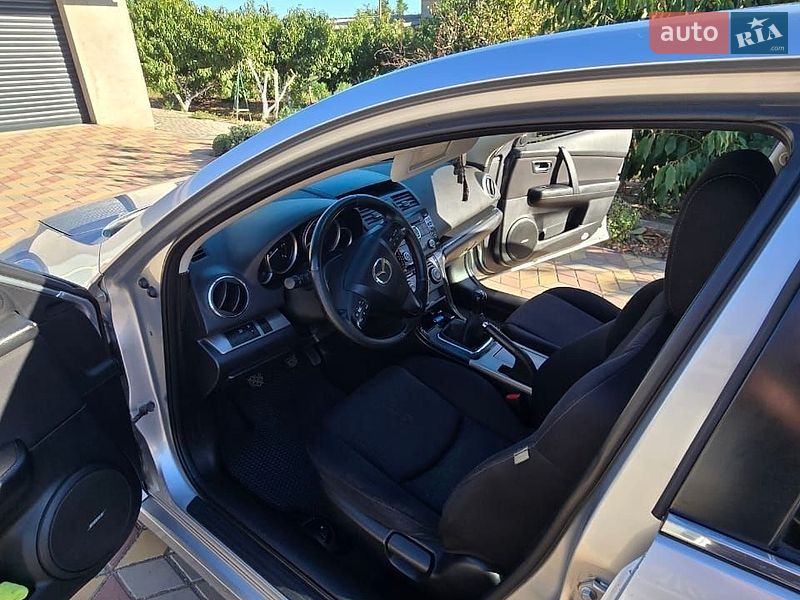 Лифтбек Mazda 6 2010 в Вилково