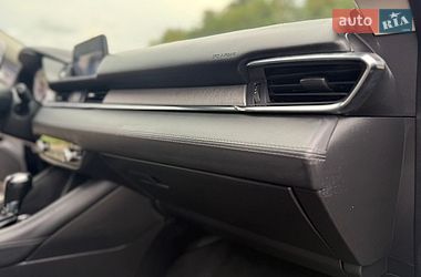 Седан Mazda 6 2018 в Львові