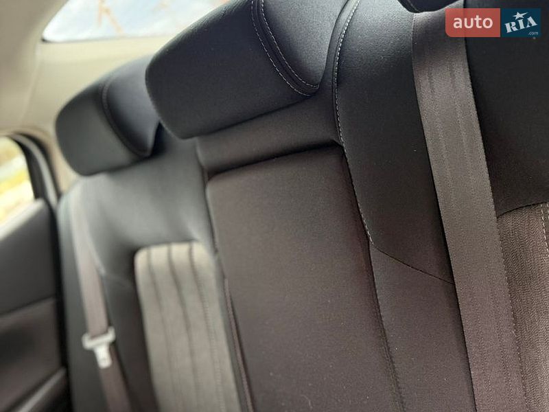 Седан Mazda 6 2018 в Львові