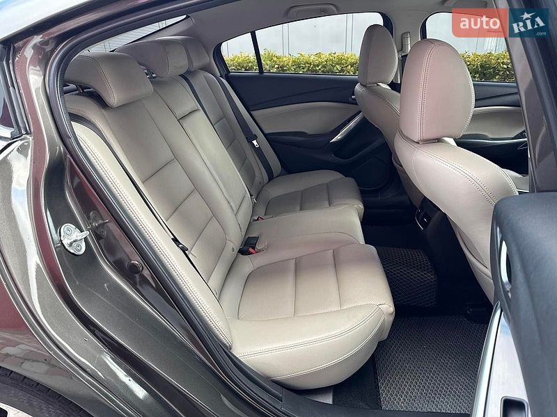 Седан Mazda 6 2016 в Дніпрі