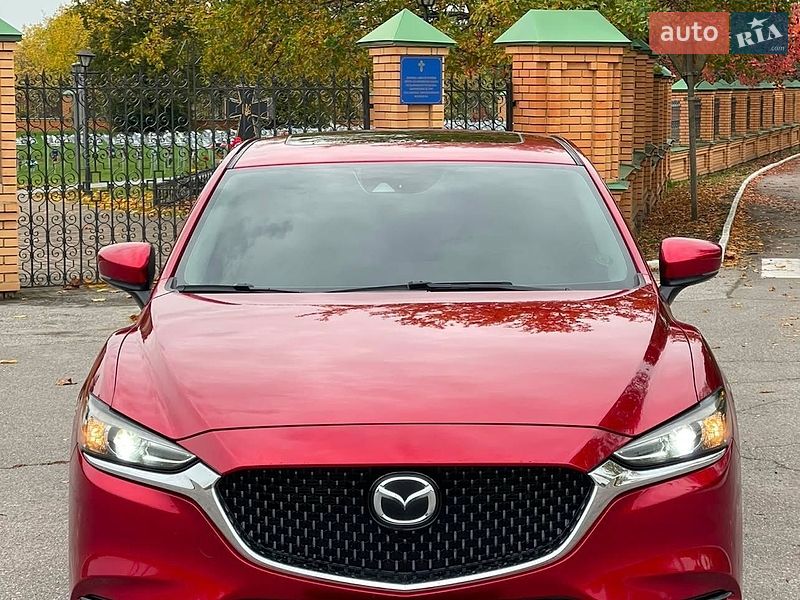 Седан Mazda 6 2018 в Ромнах