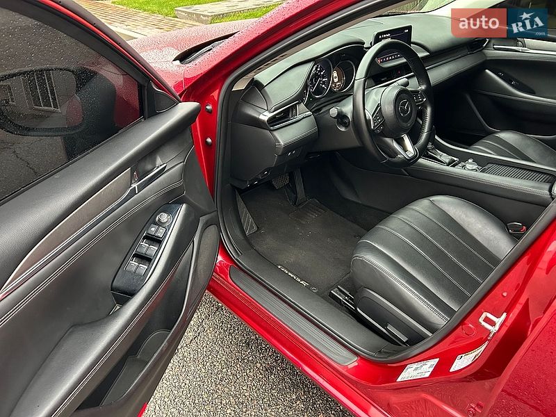 Седан Mazda 6 2018 в Днепре
