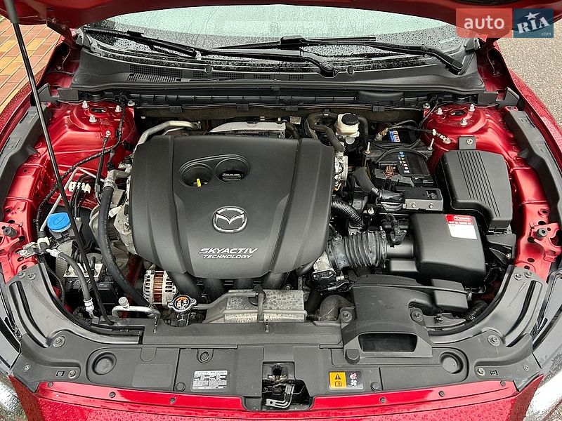 Седан Mazda 6 2018 в Днепре