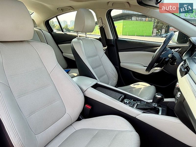 Седан Mazda 6 2015 в Виннице