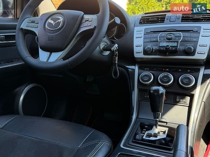 Седан Mazda 6 2008 в Чернівцях