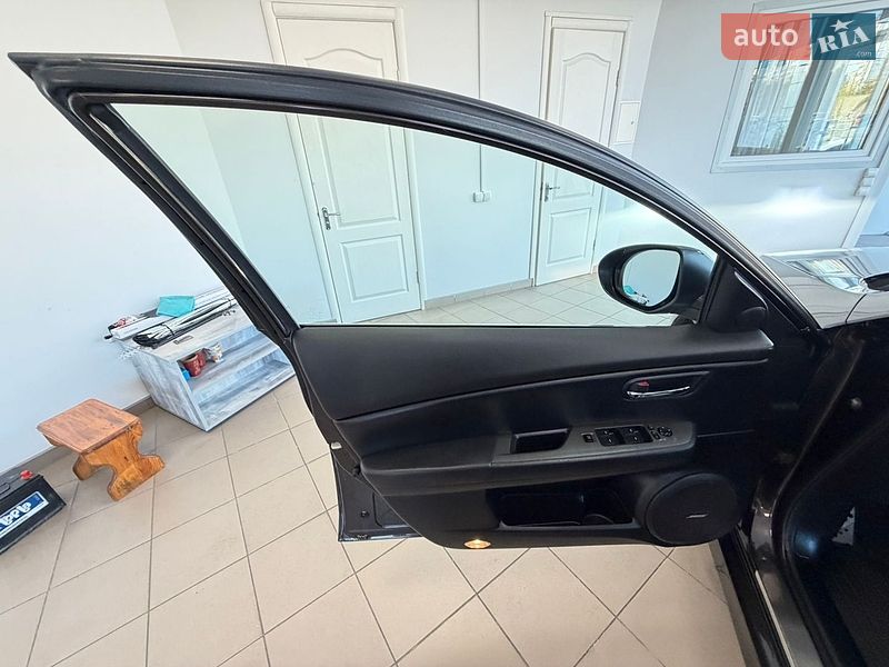 Седан Mazda 6 2012 в Запоріжжі