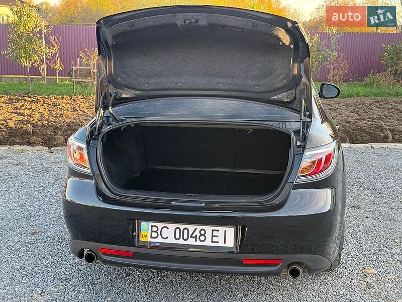 Седан Mazda 6 2010 в Дрогобыче