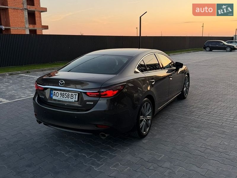 Седан Mazda 6 2018 в Ужгороді