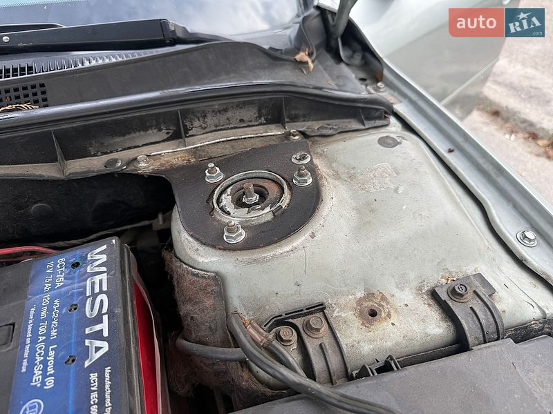 Седан Mazda 6 2003 в Дніпрі