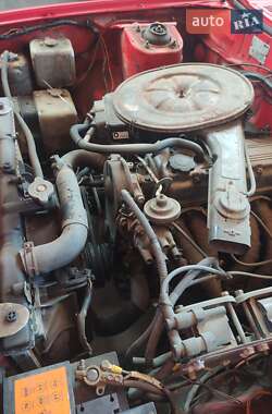 Седан Mazda 929 1981 в Львове