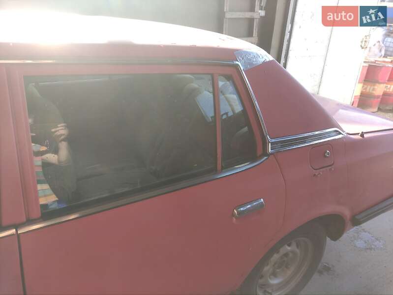 Седан Mazda 929 1981 в Львове