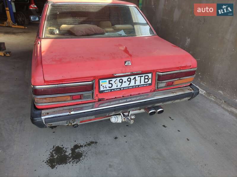 Седан Mazda 929 1981 в Львове