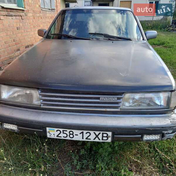 Седан Mazda 929 1989 в 