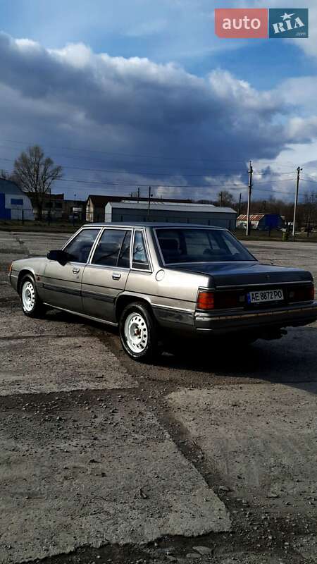 Седан Mazda 929 1988 в Верховец