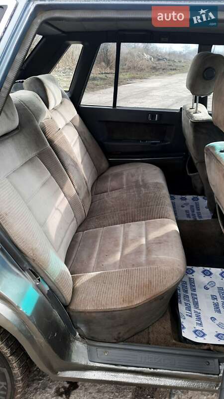 Седан Mazda 929 1988 в Верховец