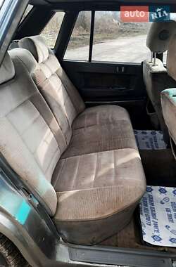 Седан Mazda 929 1988 в 