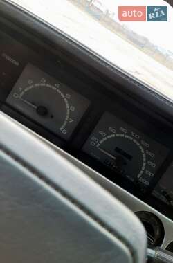 Седан Mazda 929 1988 в 