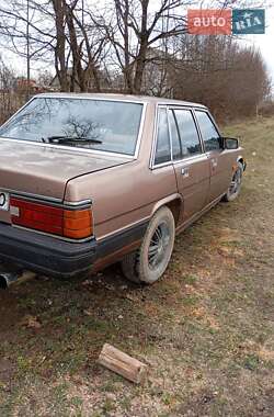 Седан Mazda 929 1987 в 