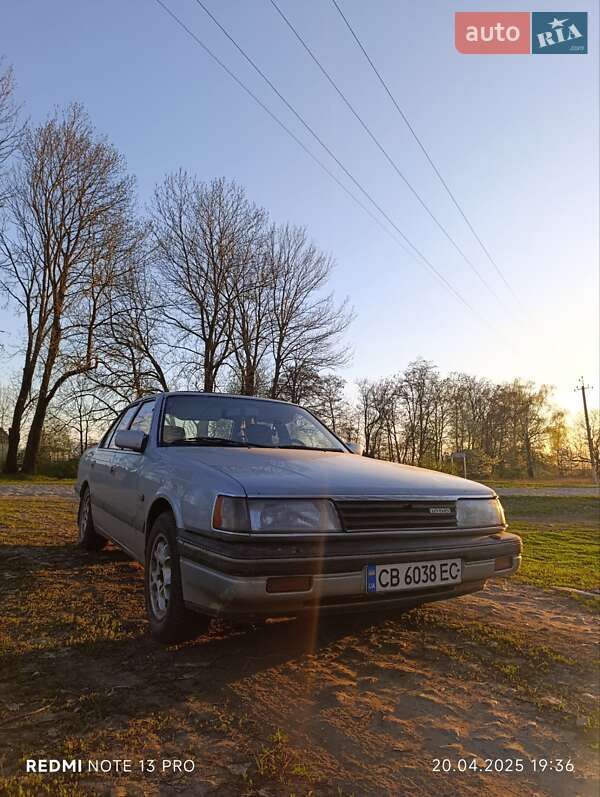 Седан Mazda 929 1987 в 