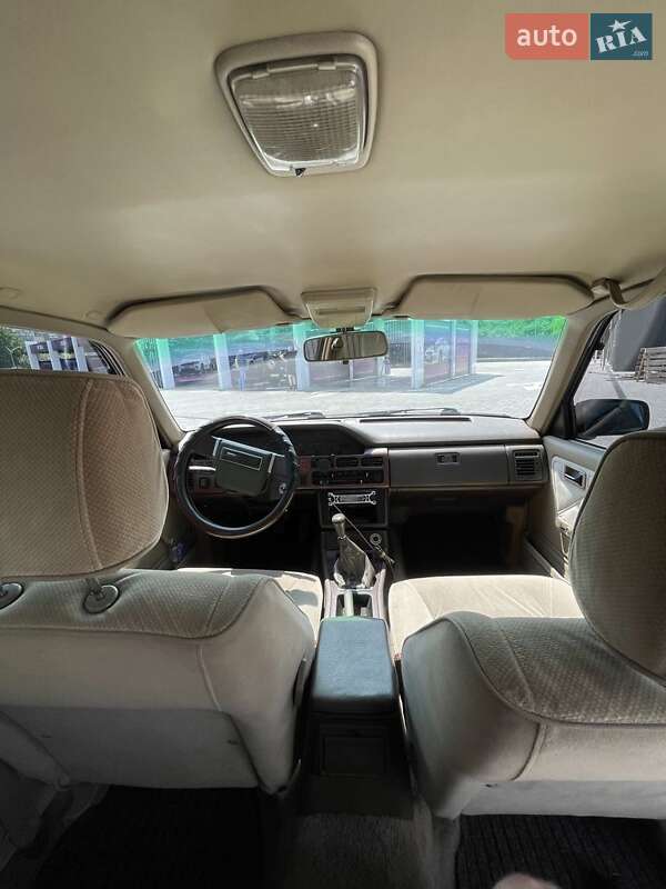 Седан Mazda 929 1987 в Хмельницком
