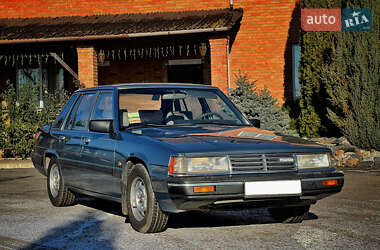 Седан Mazda 929 1986 в Знаменке