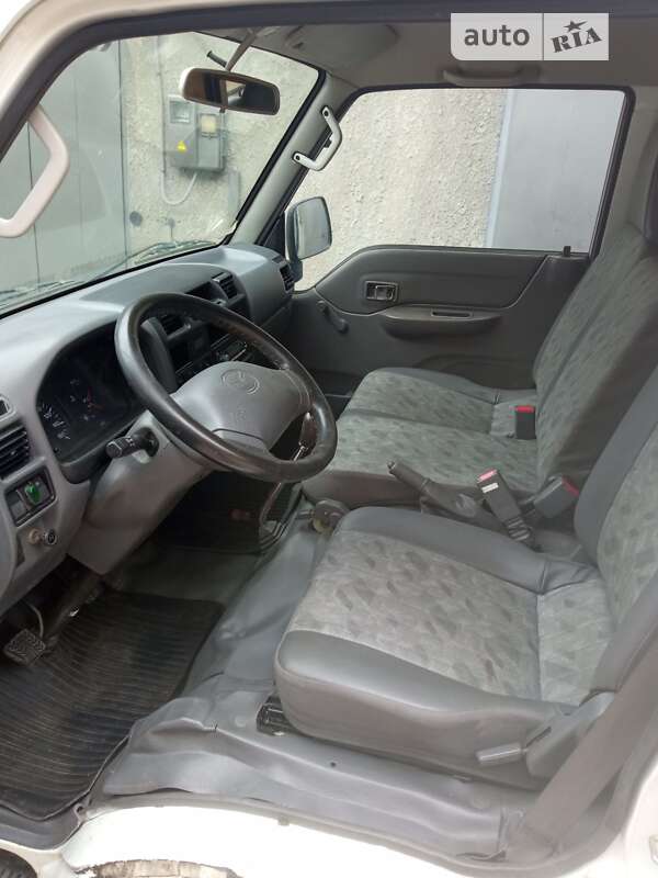 Грузовой фургон Mazda Bongo 2001 в Харькове