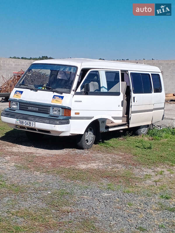 Микроавтобус Mazda Bongo 1993 в Виннице
